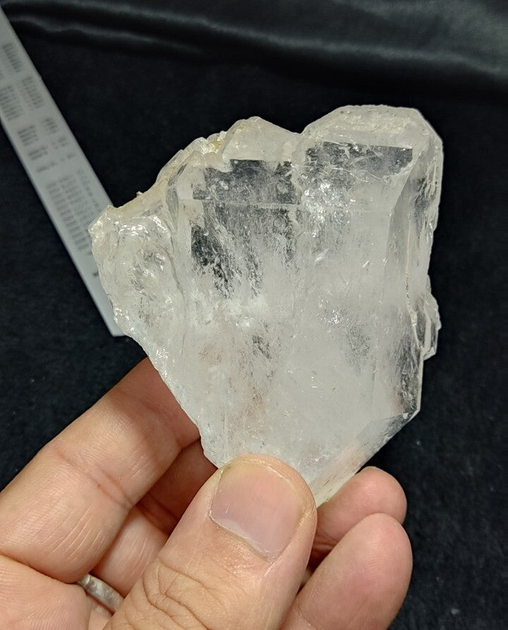 Faden Quartz crystal Double Terminated 255 grams