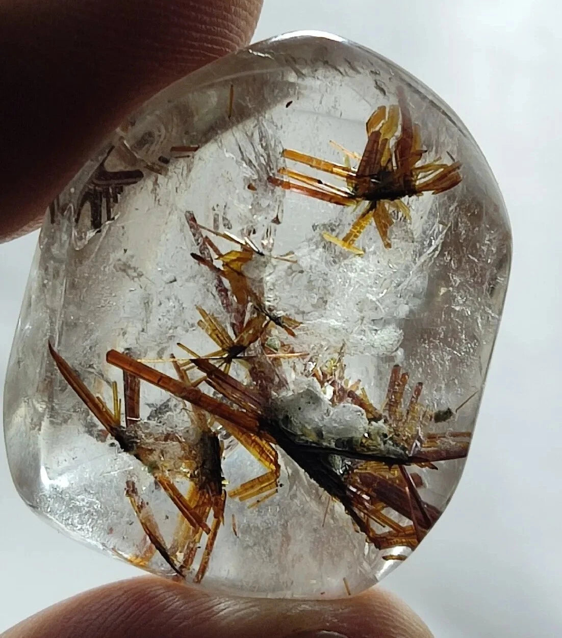 Rutiles quartz polished tumble 140 carats