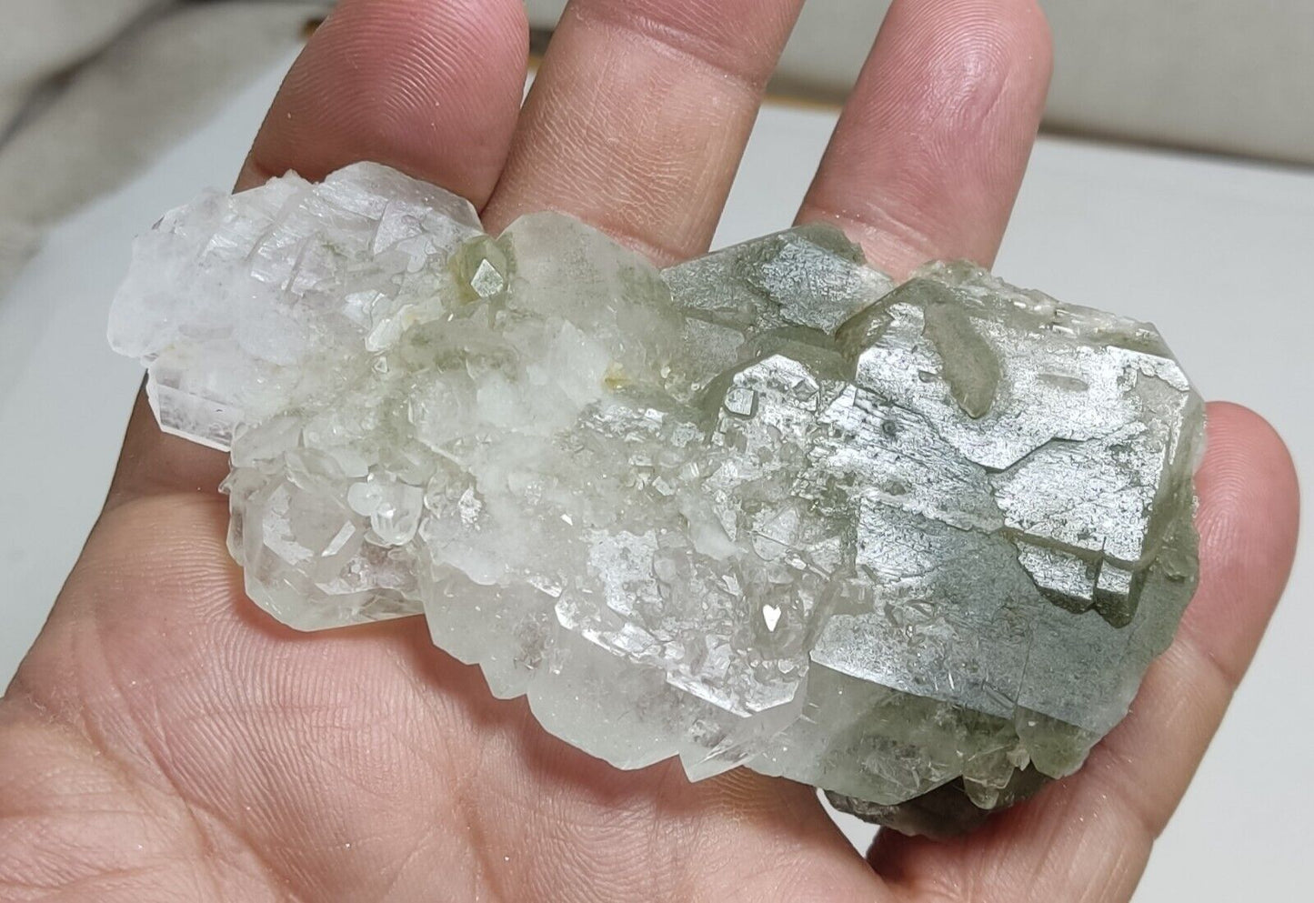 An Aesthetic Natural terminated quartz with Chlorite inclusions 108 grams