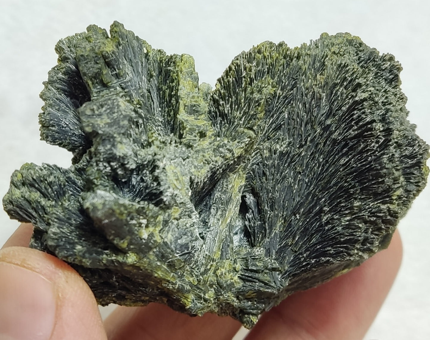 An aesthetic specimen of epidote crystal specimen 118 grams