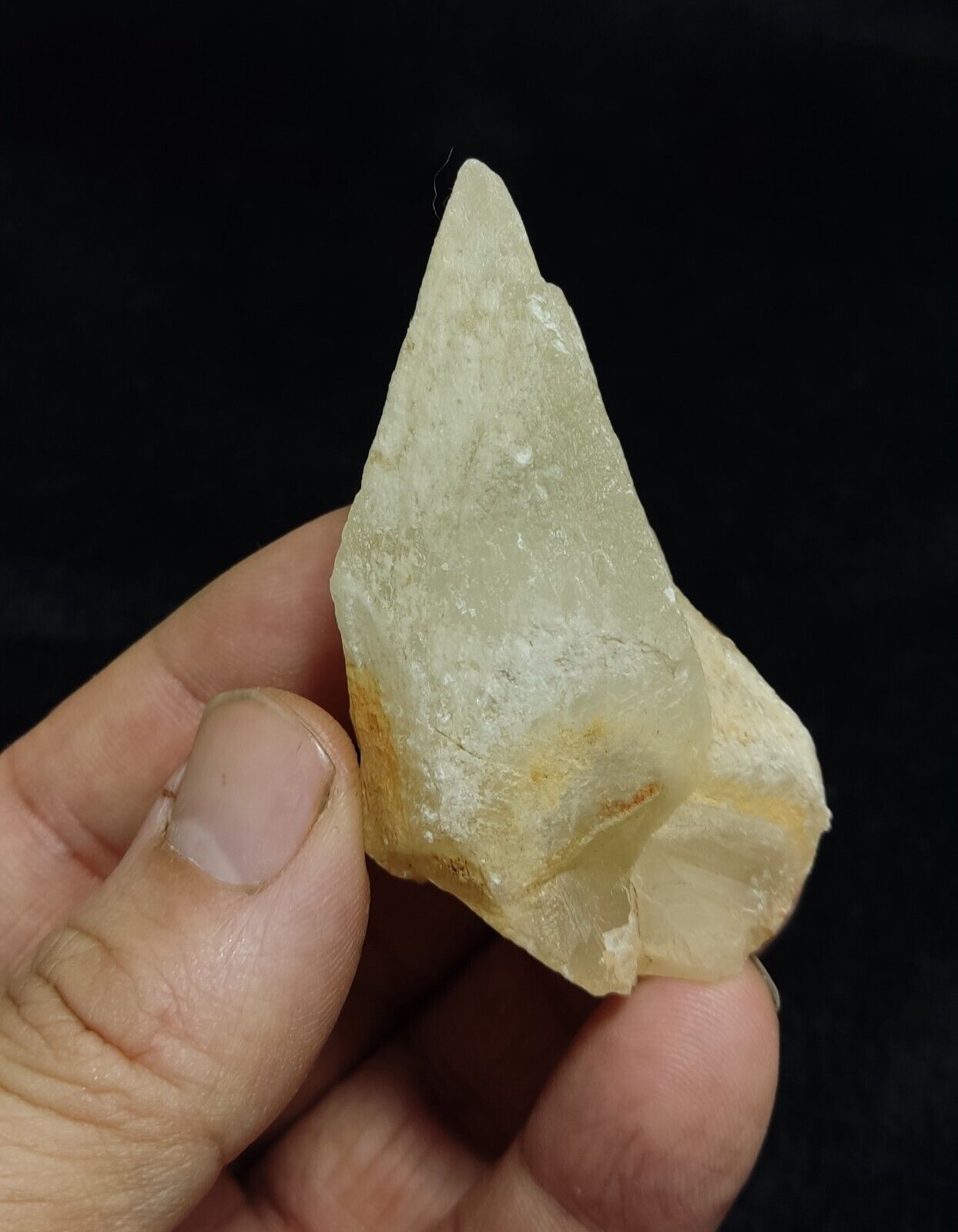 A very Aesthetic Natural beautifully terminated Calcite crystal 75 grams
