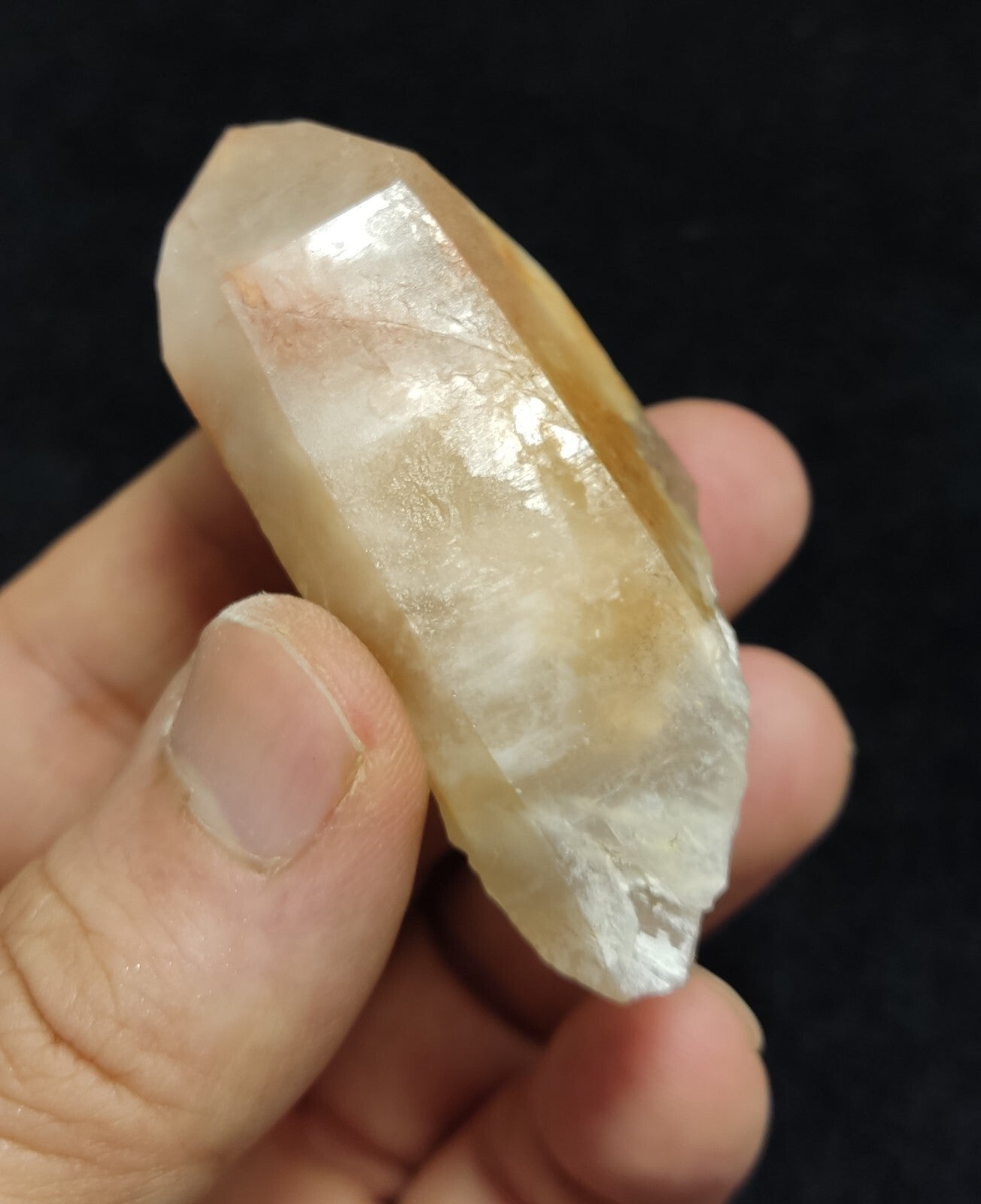 An amazing specimen of terminated amphibole included Quartz crystal 78