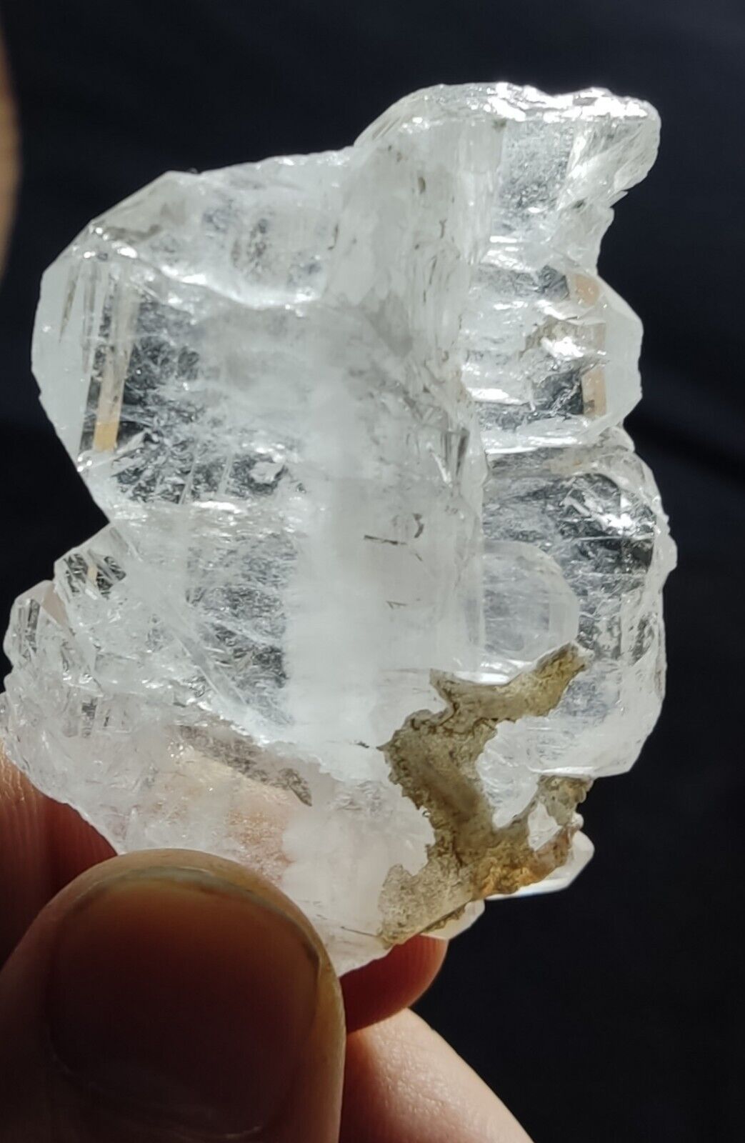 A very Aesthetic Natural beautifully terminated Faden Quartz crystal 38 grams