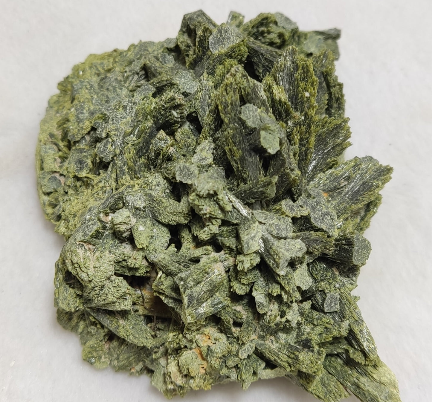 An aesthetic specimen of epidote Cluster  345 grams