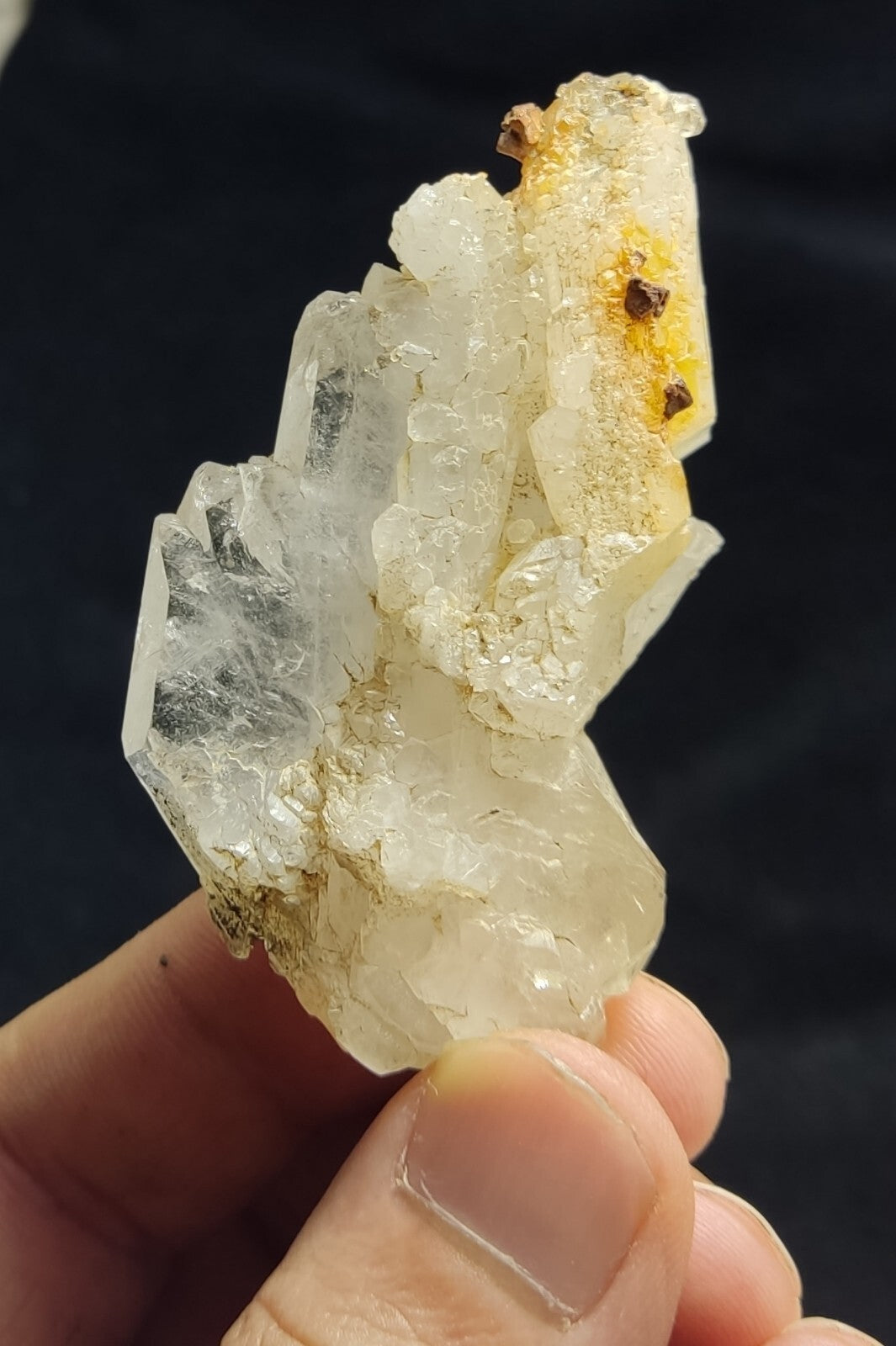 An Aesthetic terminated specimen of Quartz cluster 53 grams