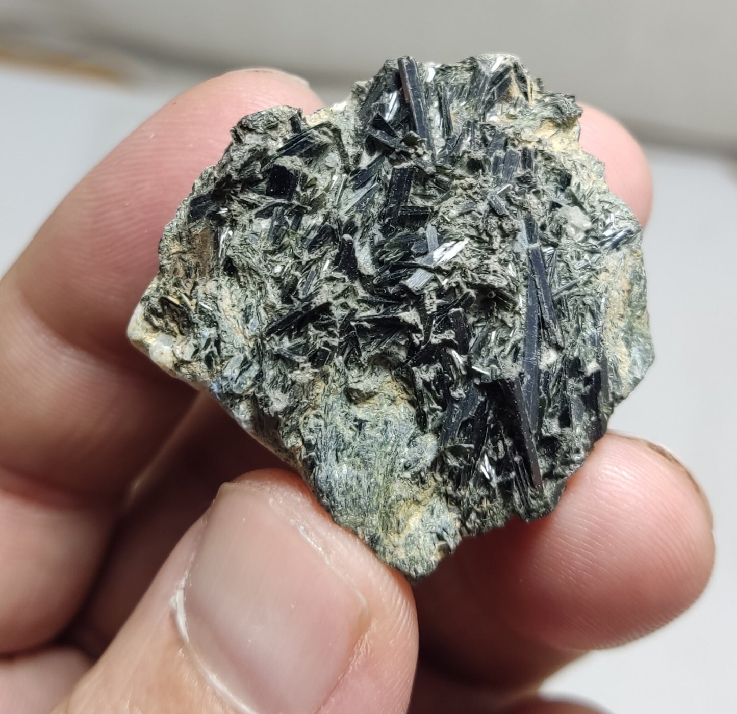 An aesthetic specimen of terminated aegirine crystals on matrix 26 grams