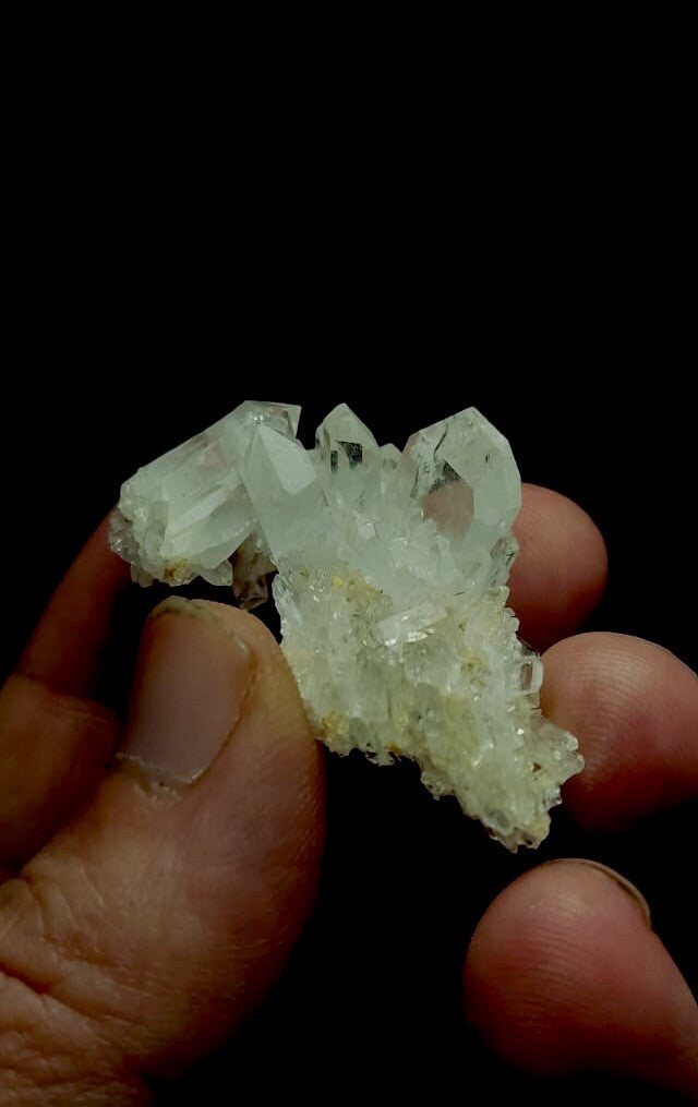 Natural Faden  Quartz Crystal 11 Grams.