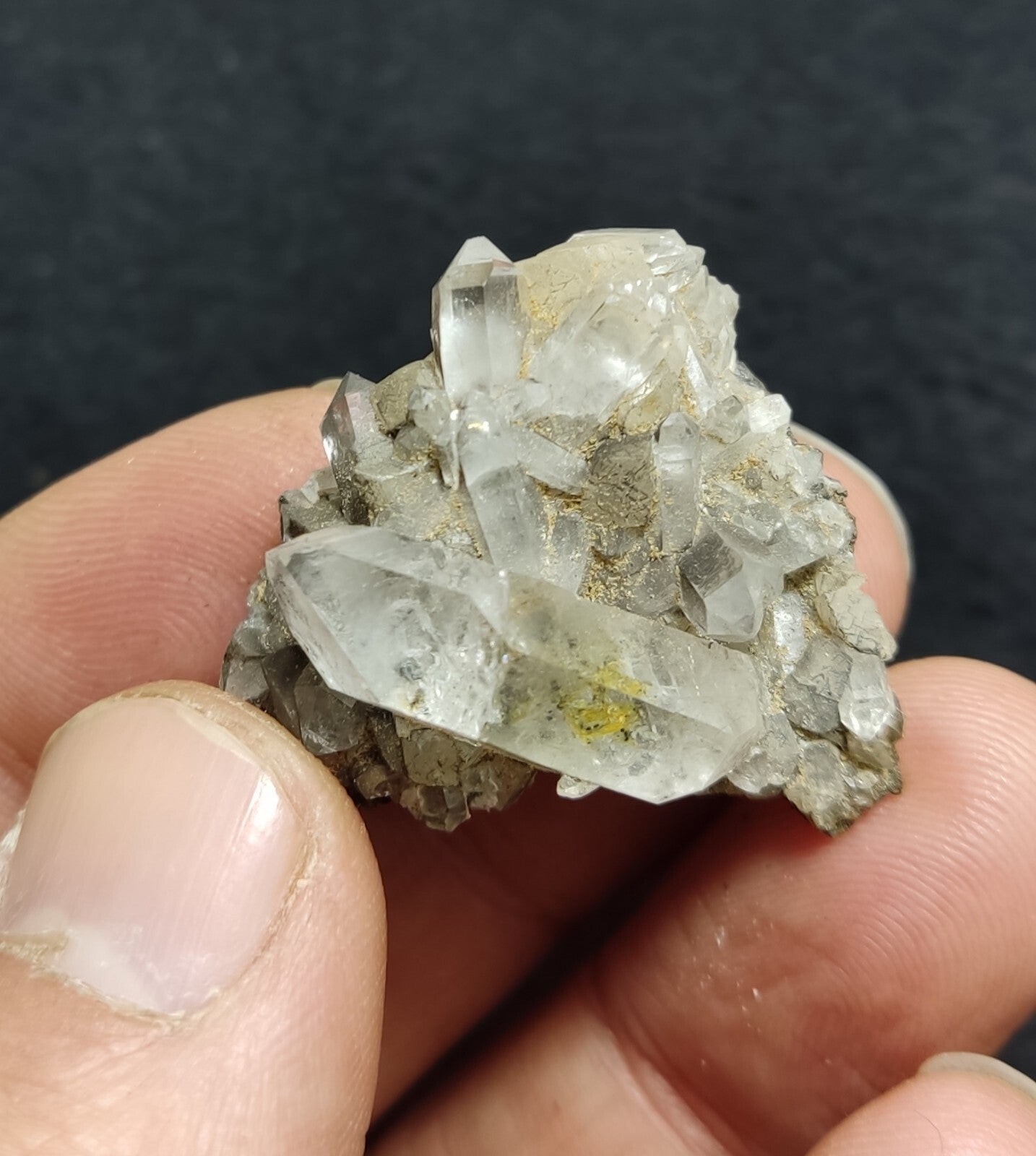 An Aesthetic quartz/calcite crystal specimen with petroleum inclusions 15 grams