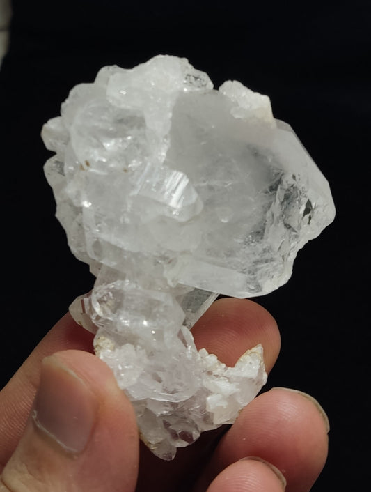 An Aesthetic terminated specimen of Quartz 91 grams