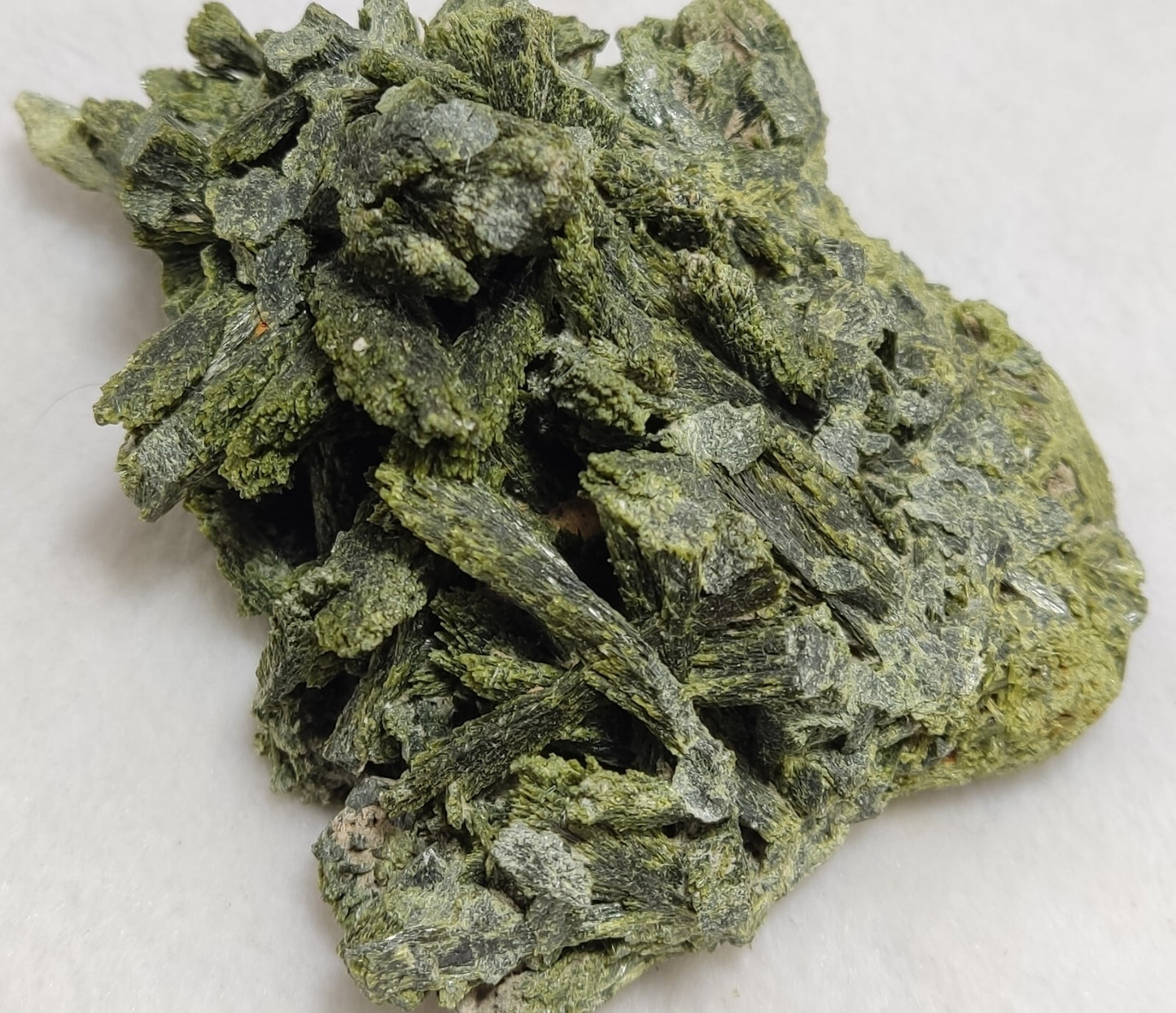 An aesthetic specimen of epidote Cluster  345 grams