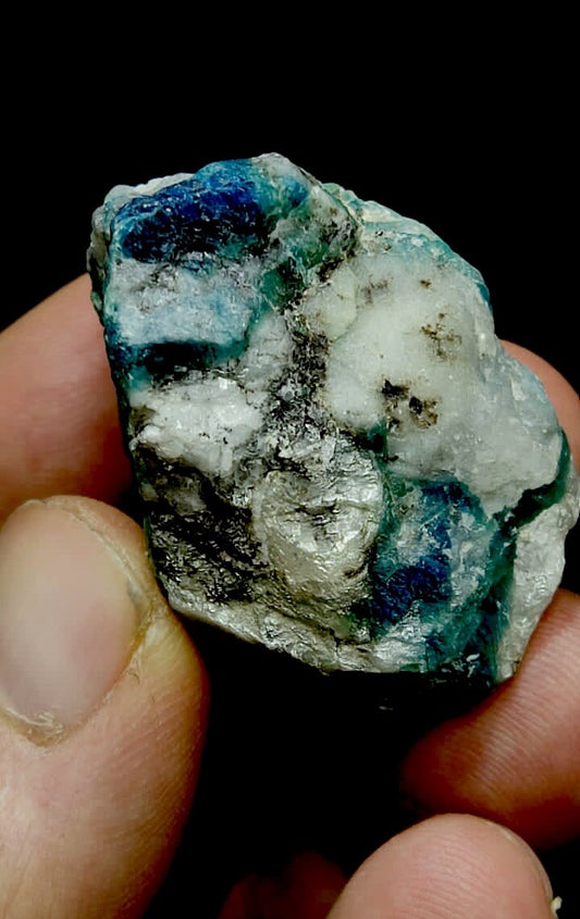 Partly Flourescent Lazurite /Sodalite 32 Grams.