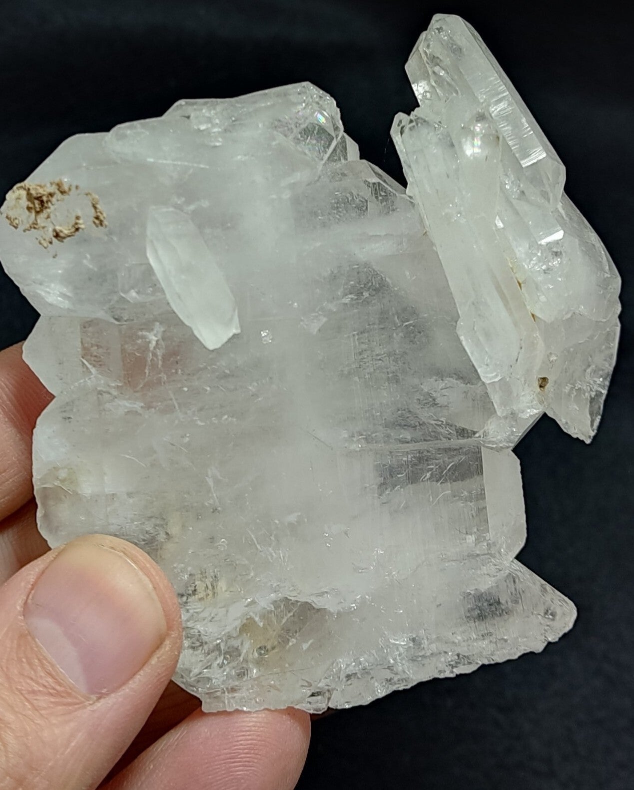 An amazing specimen of terminated faden Quartz crystal 190 grams