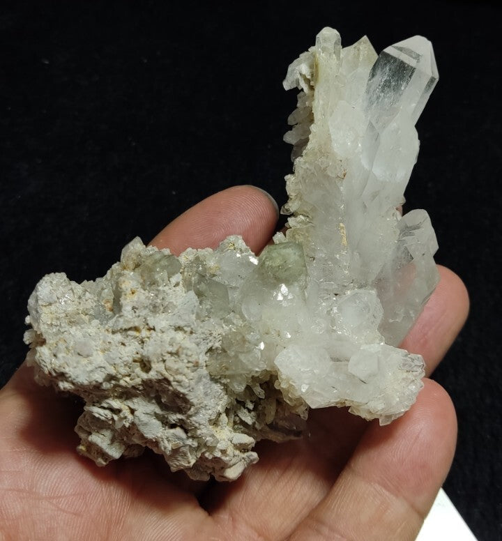 Natural quartz Cluster specimen 144 grams