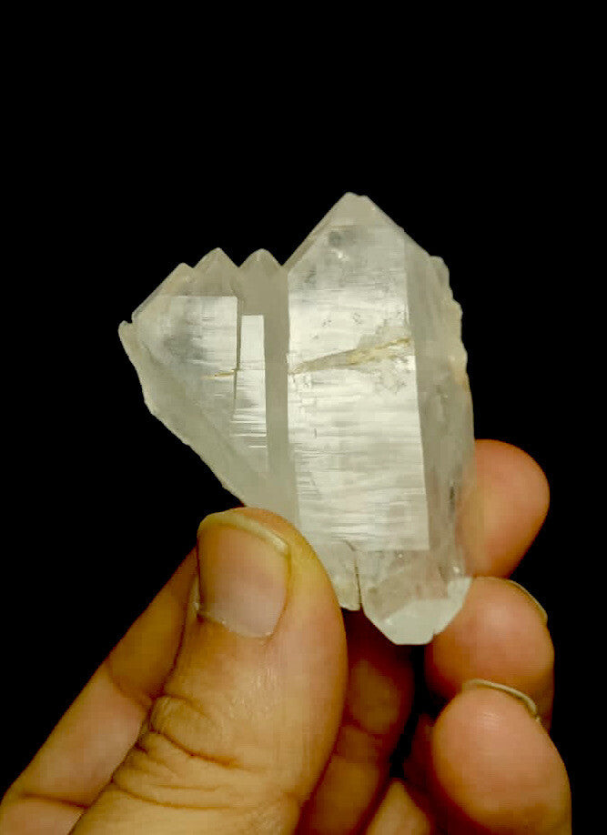 Feden Quartz Crystal 63 Grams