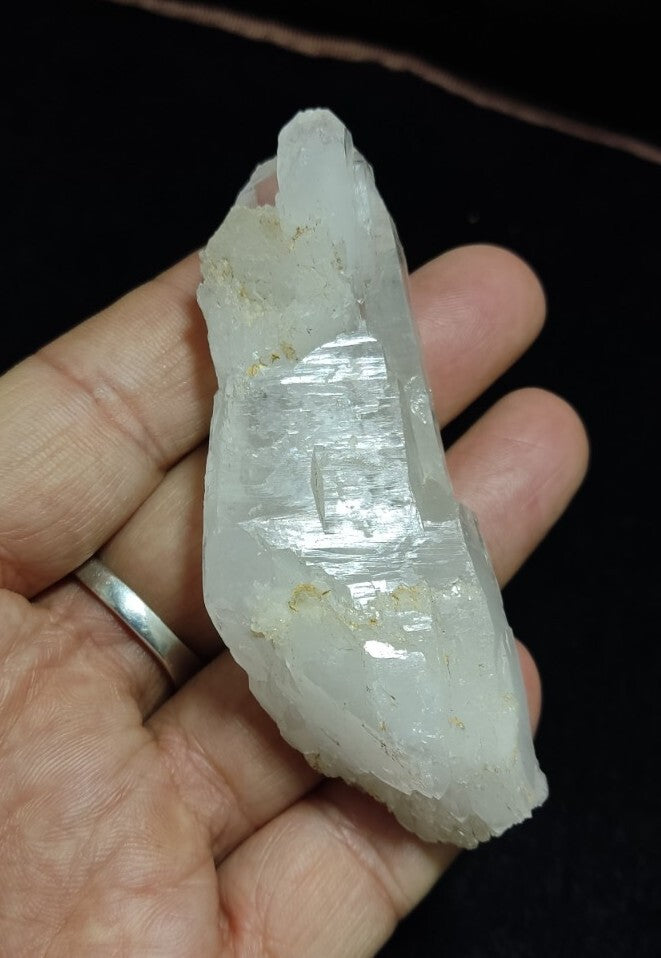 Faden Quartz crystal Double Terminated 78 grams