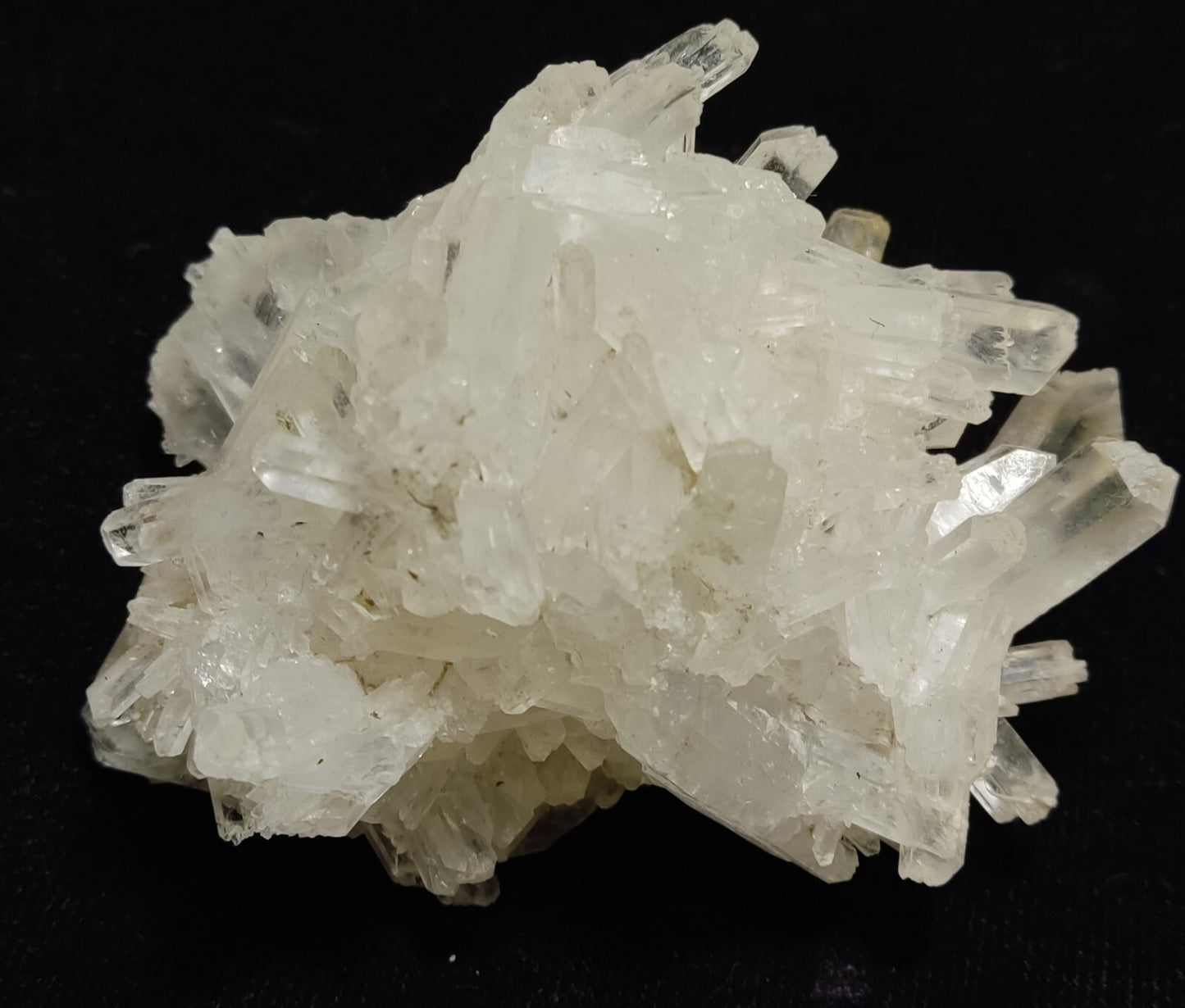 An Aesthetic terminated Quartz cluster 174 grams