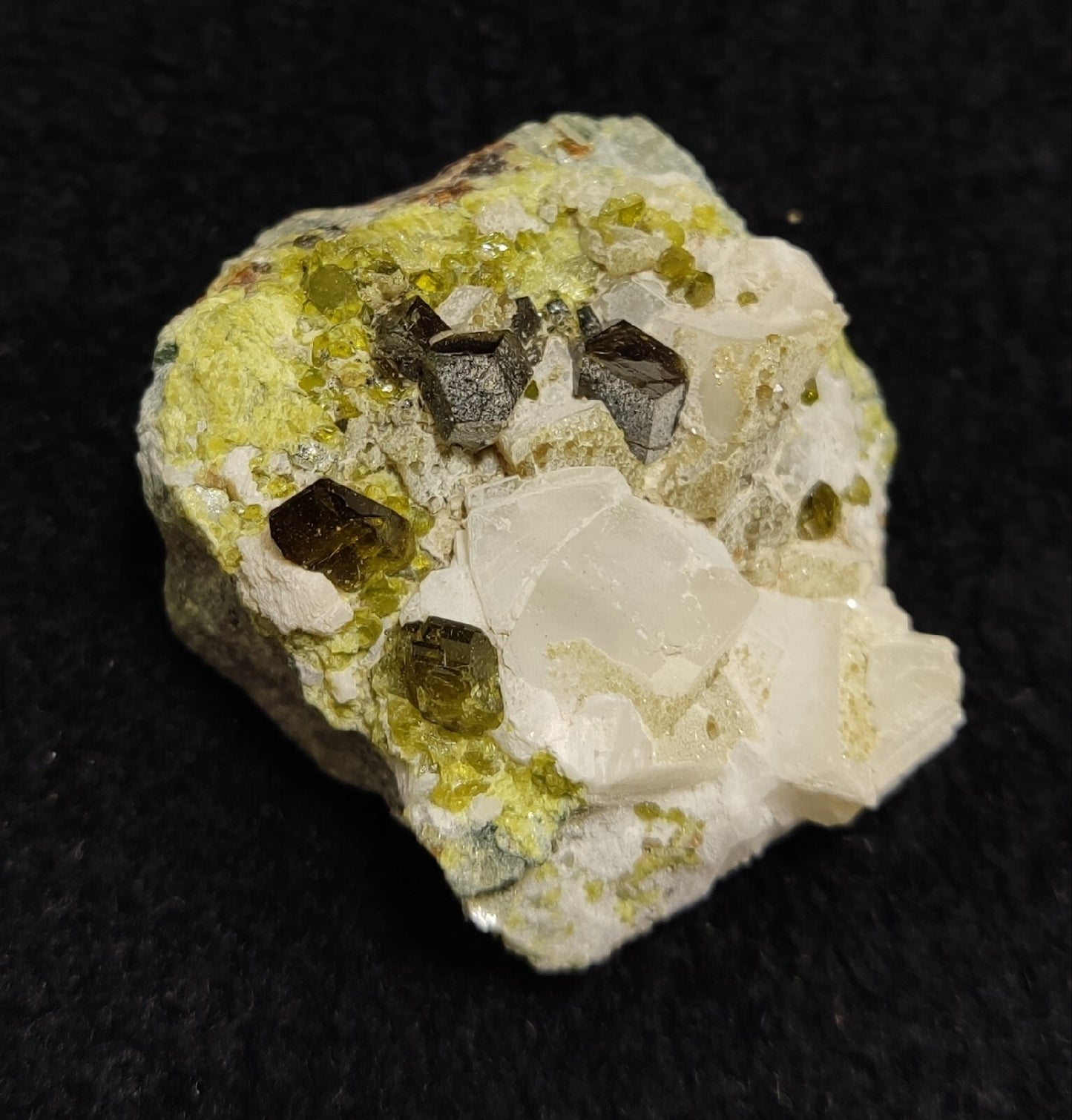 Andradite garnets on matrix with epidote and calcite 41 grams