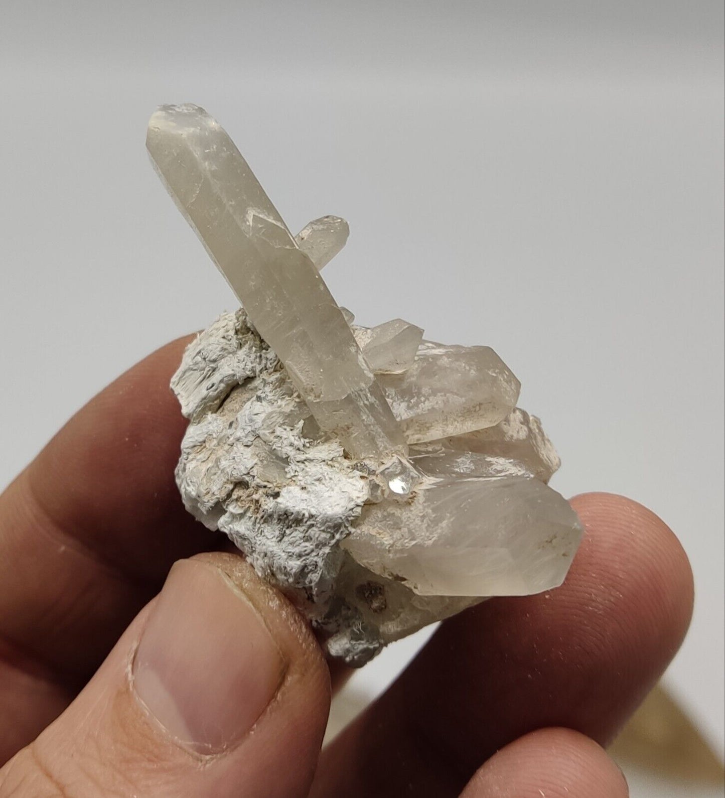 850 grams Amphibole/Chlorine Mixed quartz crystals