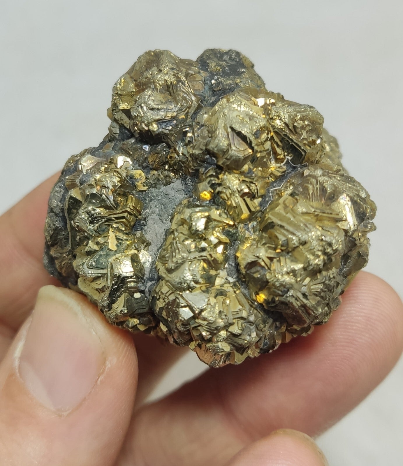 An amazing specimen of pyrite/marcasite 132 grams