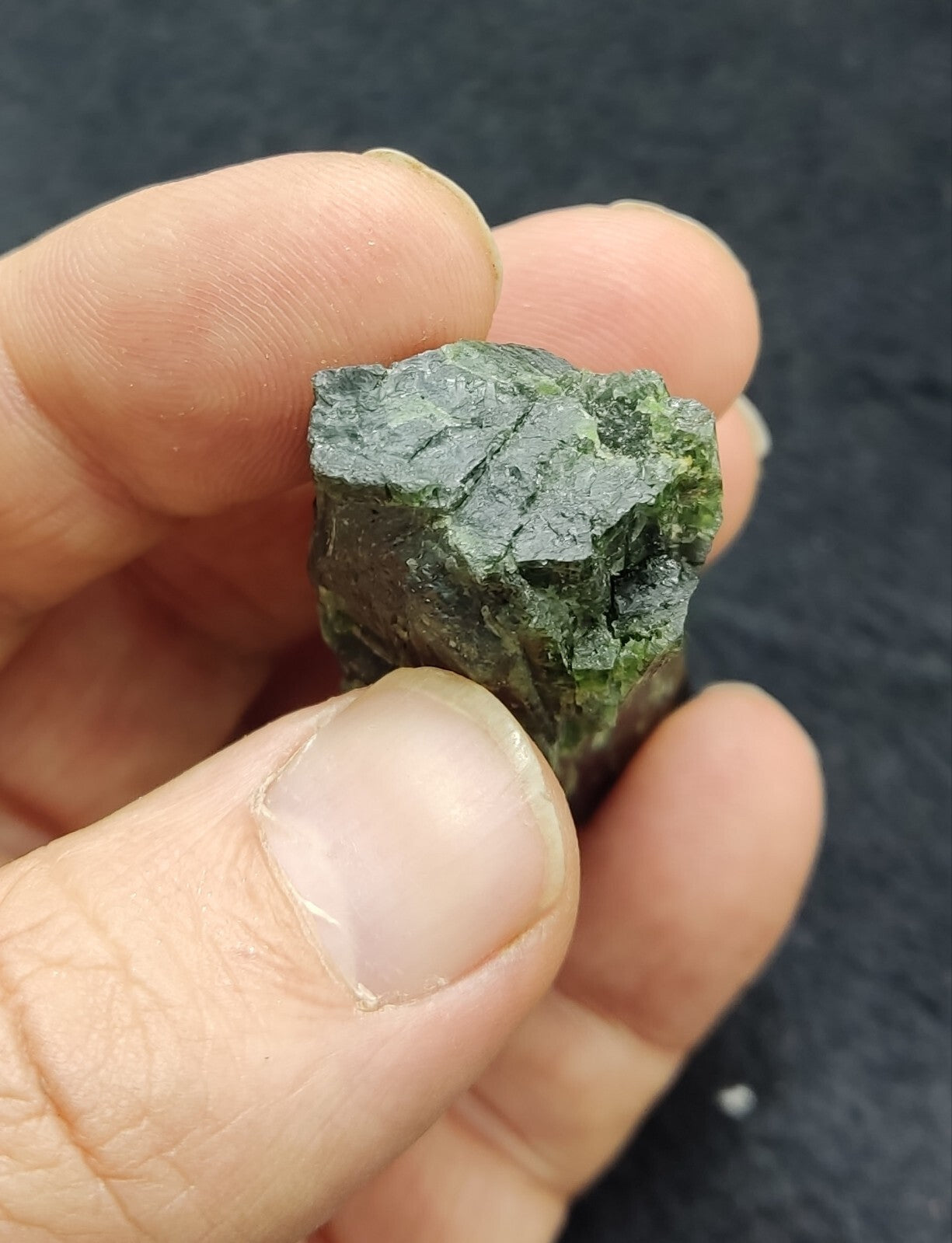 An amazing specimen of diopside crystal 46 grams