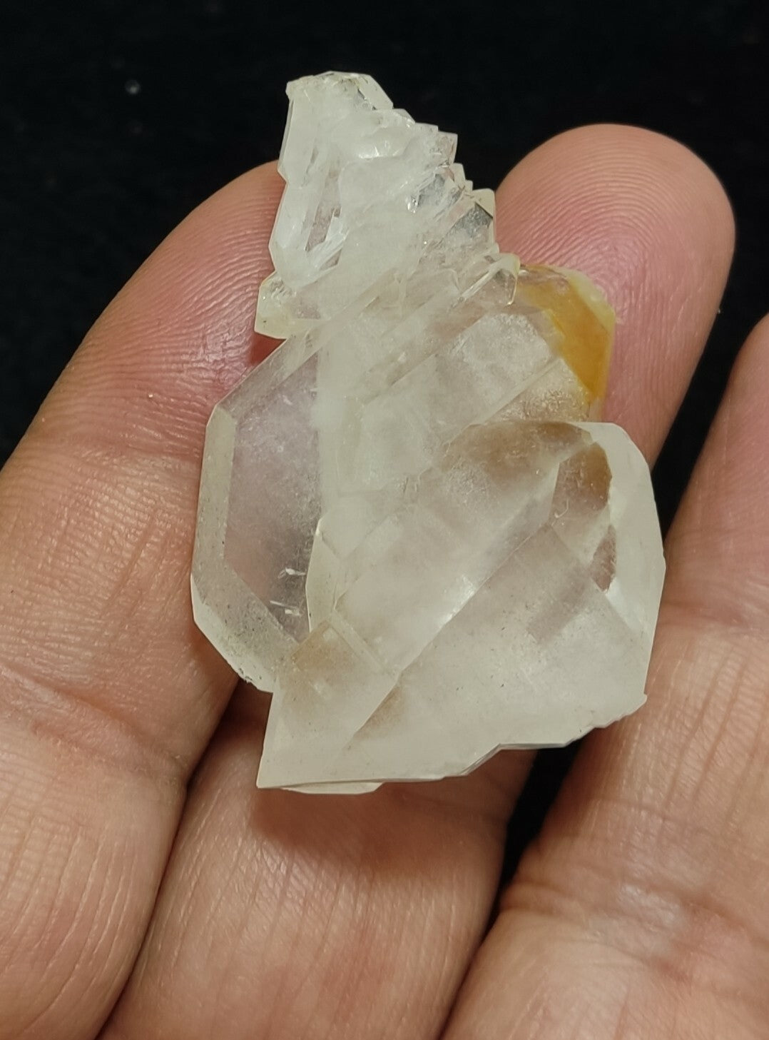 An amazing specimen of terminated faden Quartz crystal 19 grams