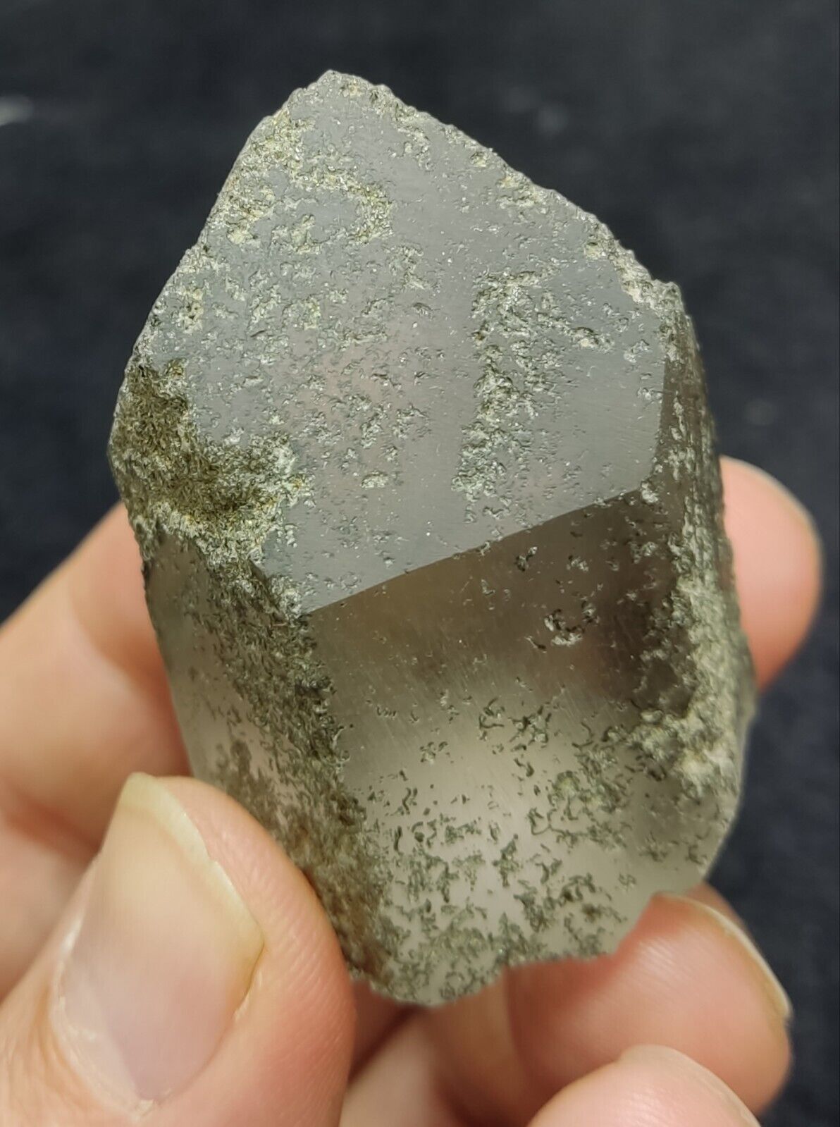 A very Aesthetic Natural beautifully terminated Chlorite Quartz crystal 90 grams