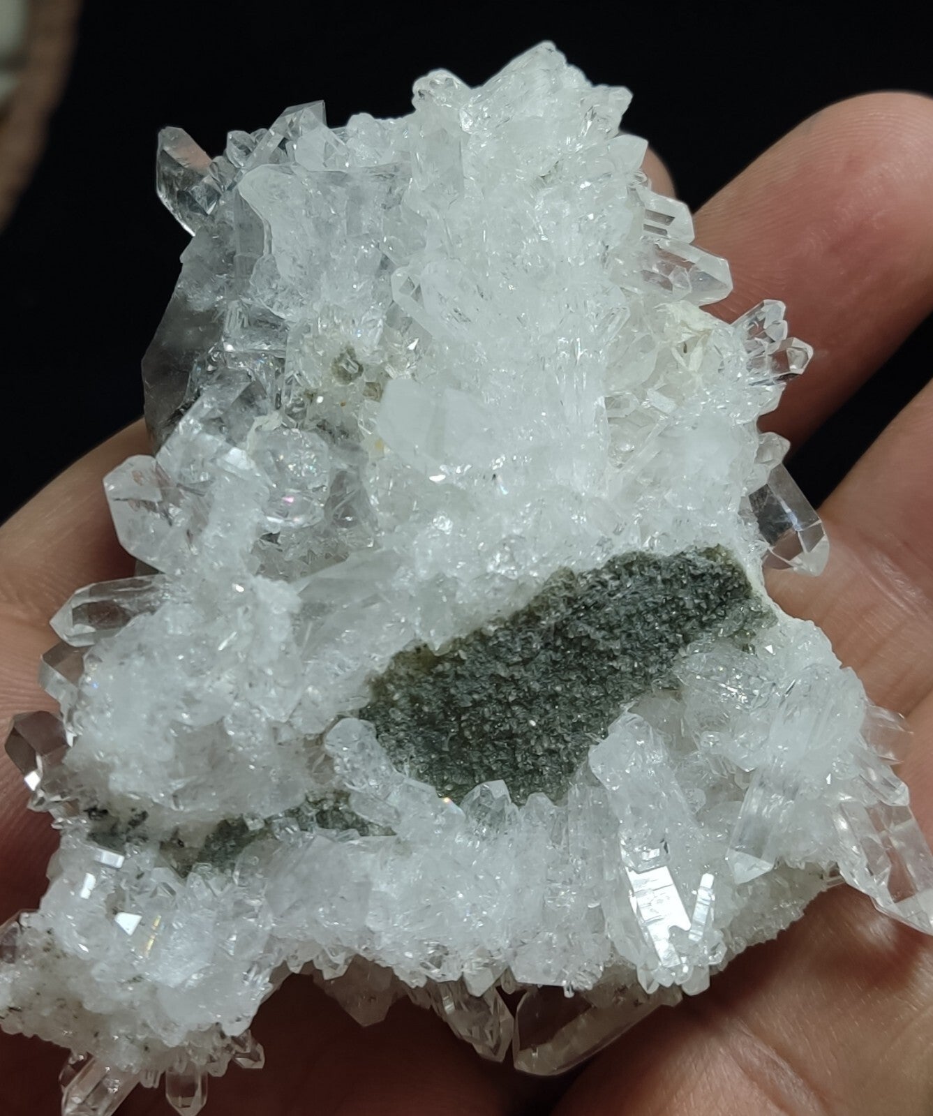 A very Aesthetic Natural terminated brookite included Quartz cluster 114 grams
