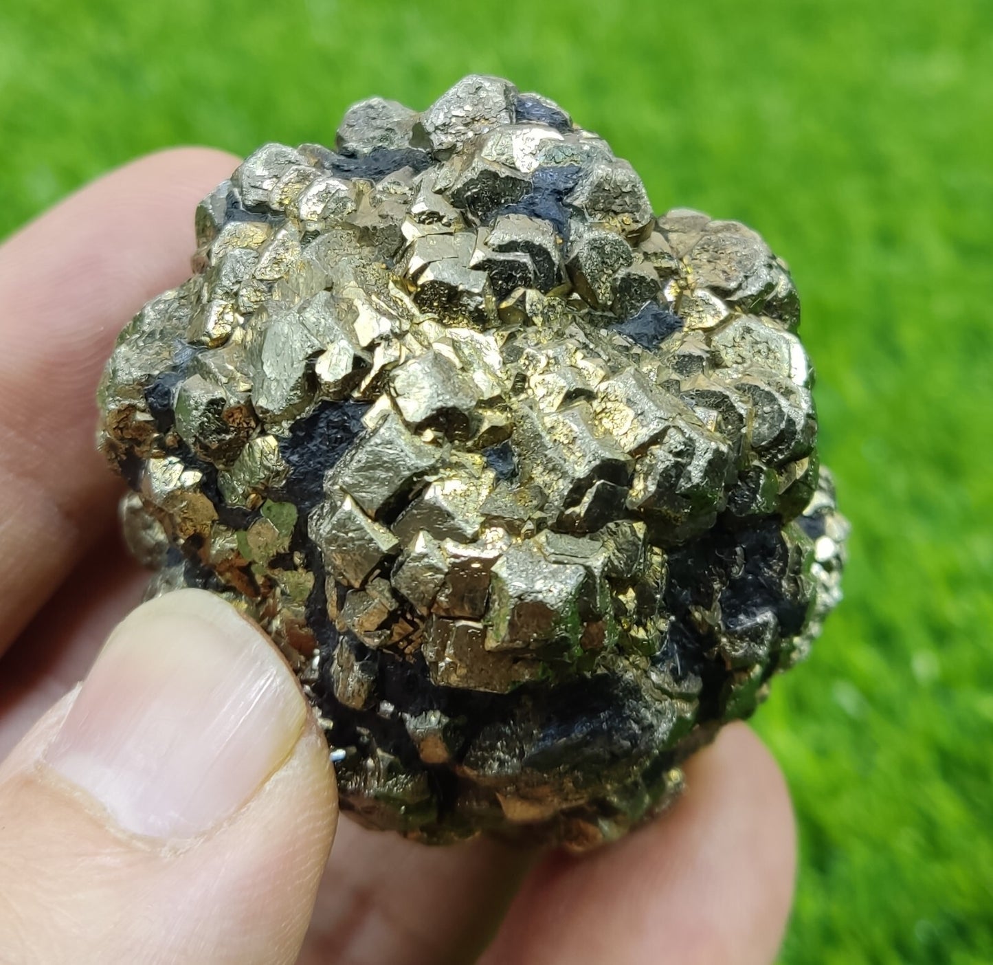 201 grams amazing specimen of pyrite/marcasite 201 grams