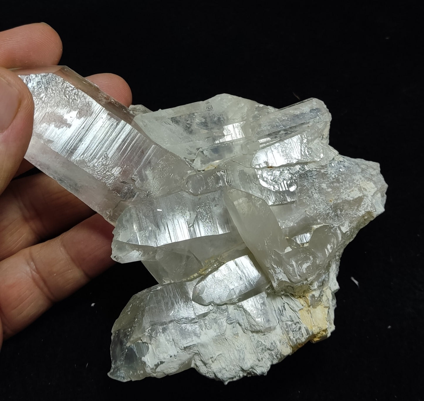 An Aesthetic specimen of Quartz cluster 362 grams
