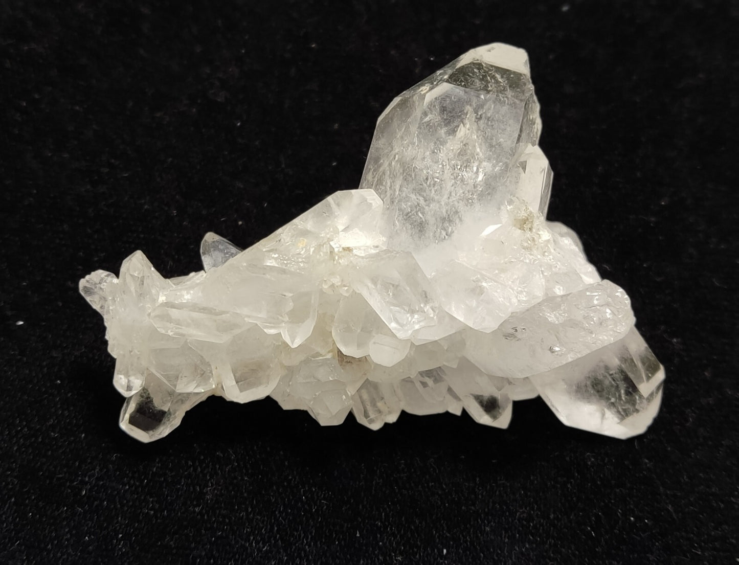 An Aesthetic terminated Quartz cluster 59 grams