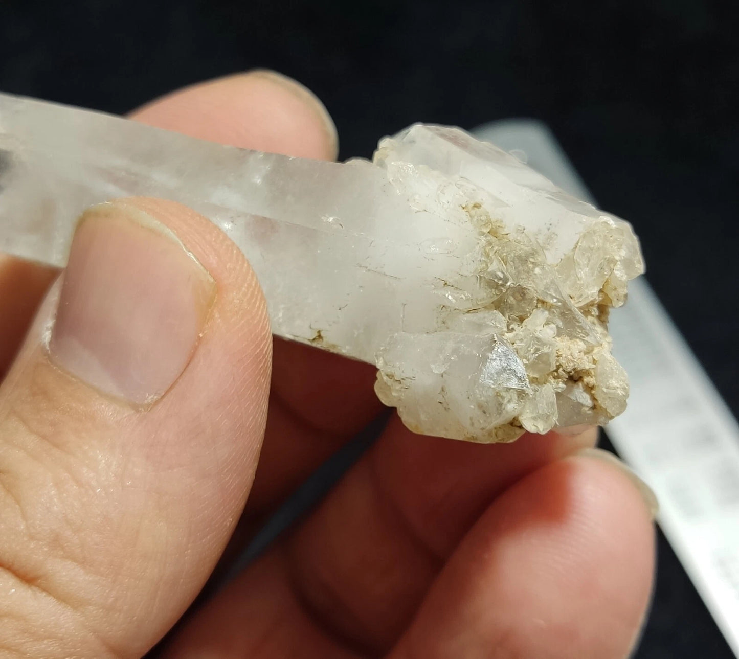 Single Aesthetic Quartz Crystal With Faden Signs 34 grams