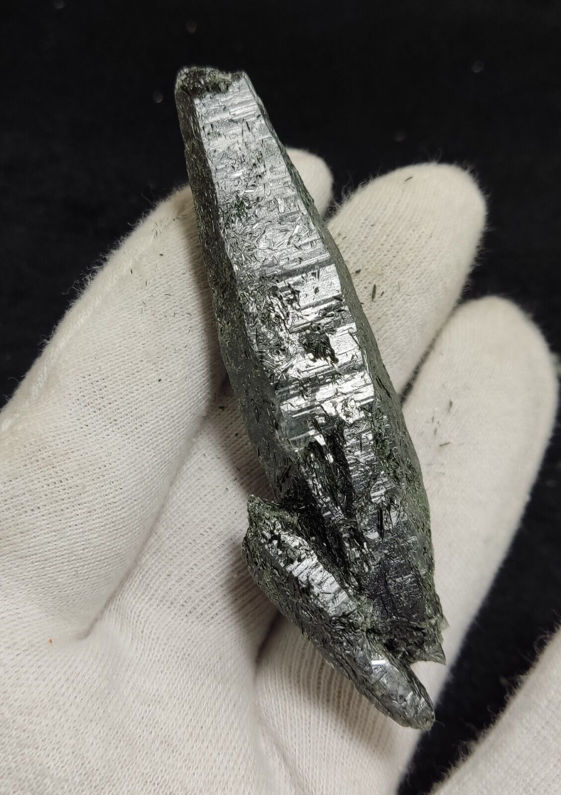 An Aesthetic Natural terminated Chlorite Quartz crystal specimen 43 grams