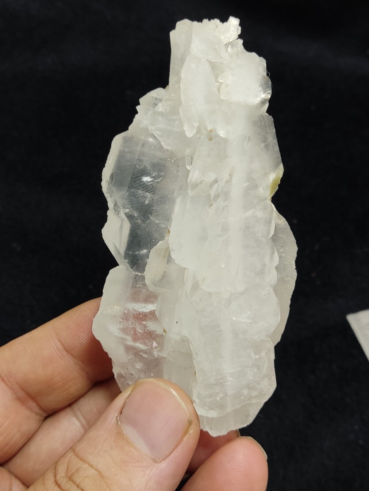 An Aesthetic Natural beautifully terminated faden Quartz specimen 120 grams