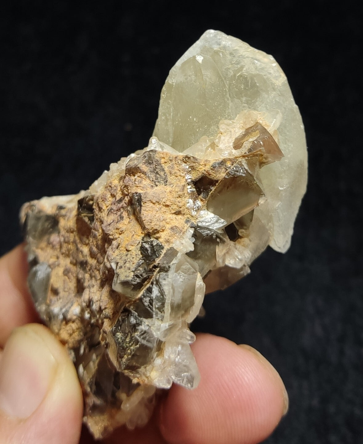 Natural Calcite Crystals Specimen 117 grams