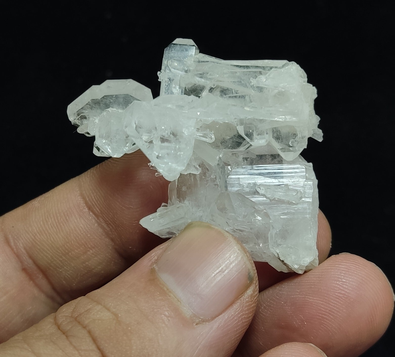 An Aesthetic terminated faden Quartz crystal specimen 18 grams