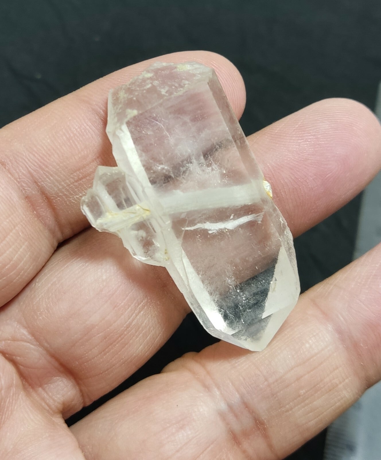 An amazing specimen of terminated Quartz crystal with unique inclusions 18 grams