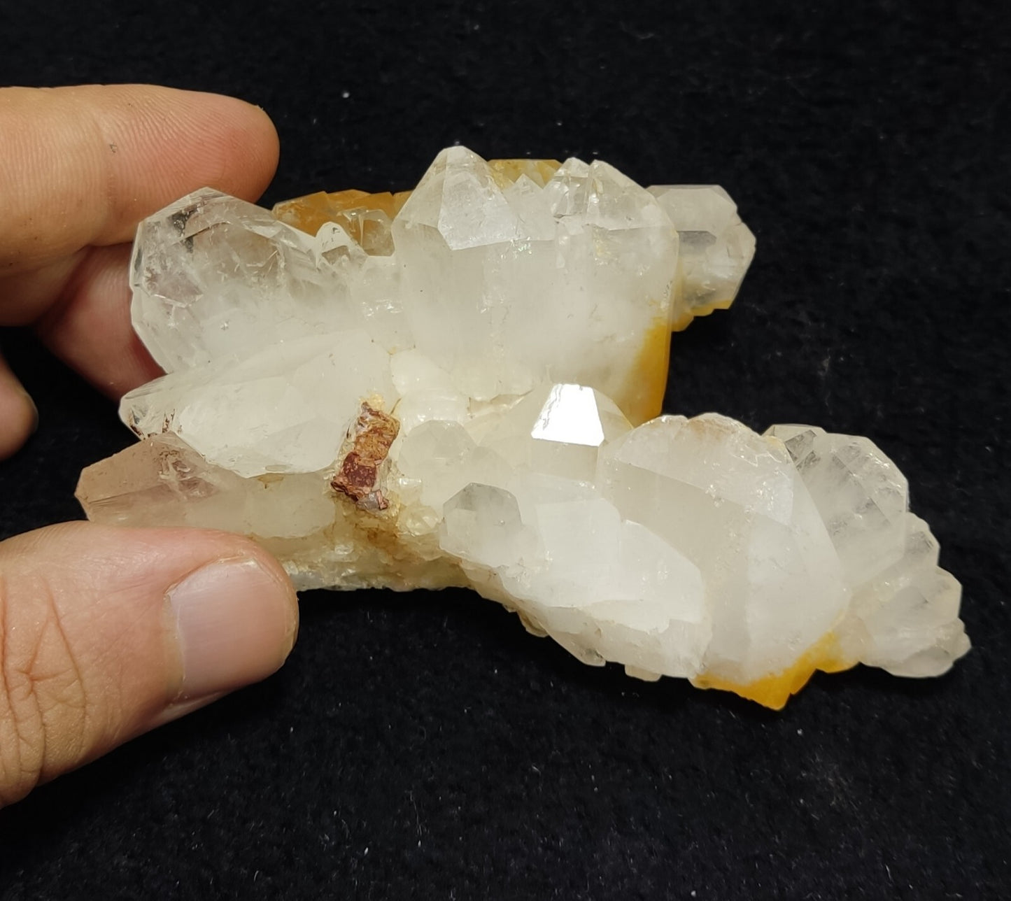 An Aesthetic terminated specimen of Quartz cluster 162 grams