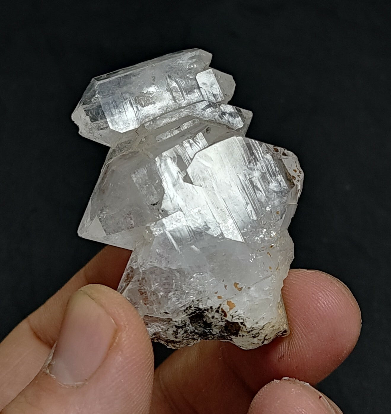 An amazing specimen of terminated faden Quartz crystal 65 grams
