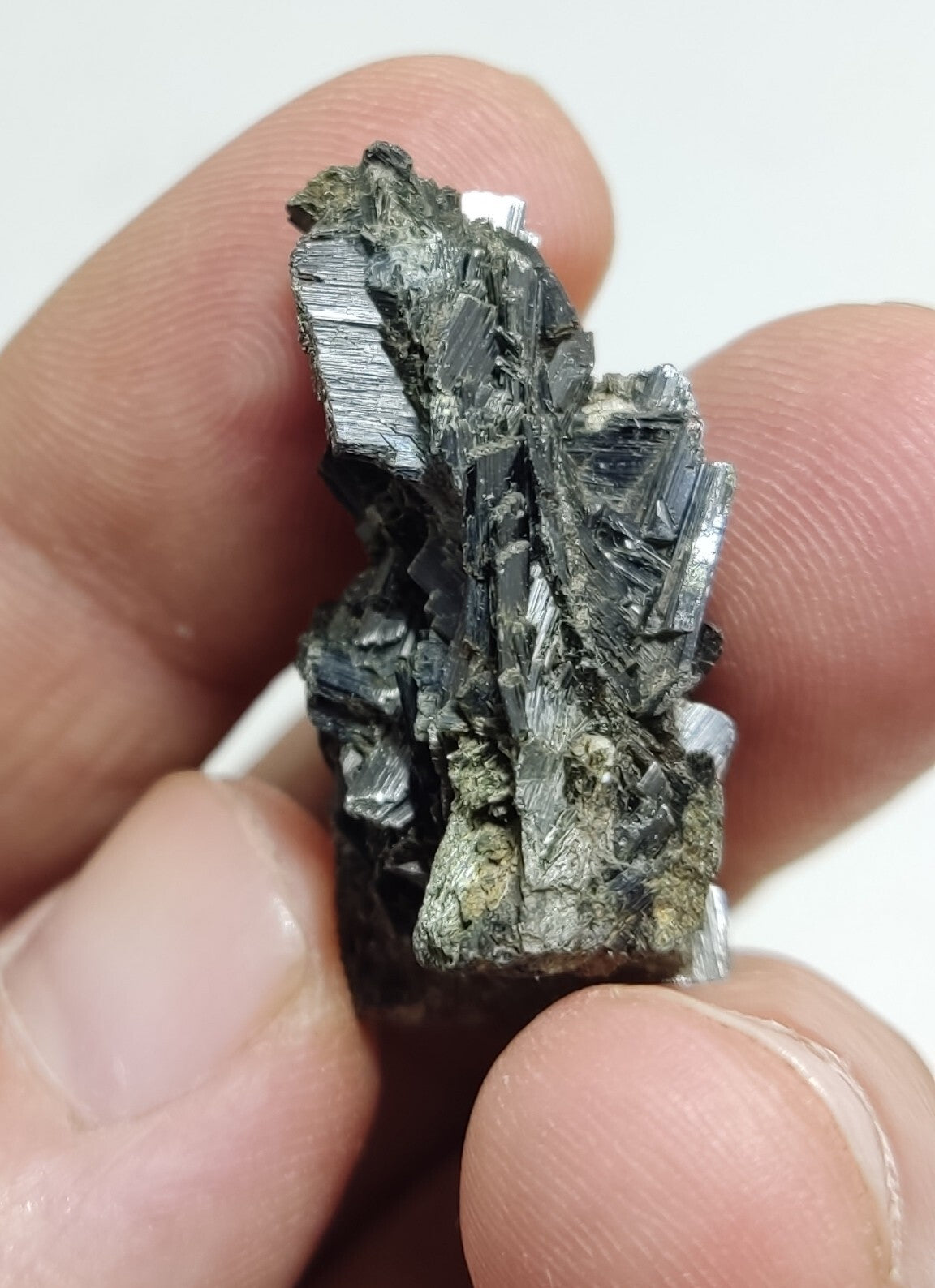 An aesthetic specimen of terminated aegirine crystal cluster 12 grams