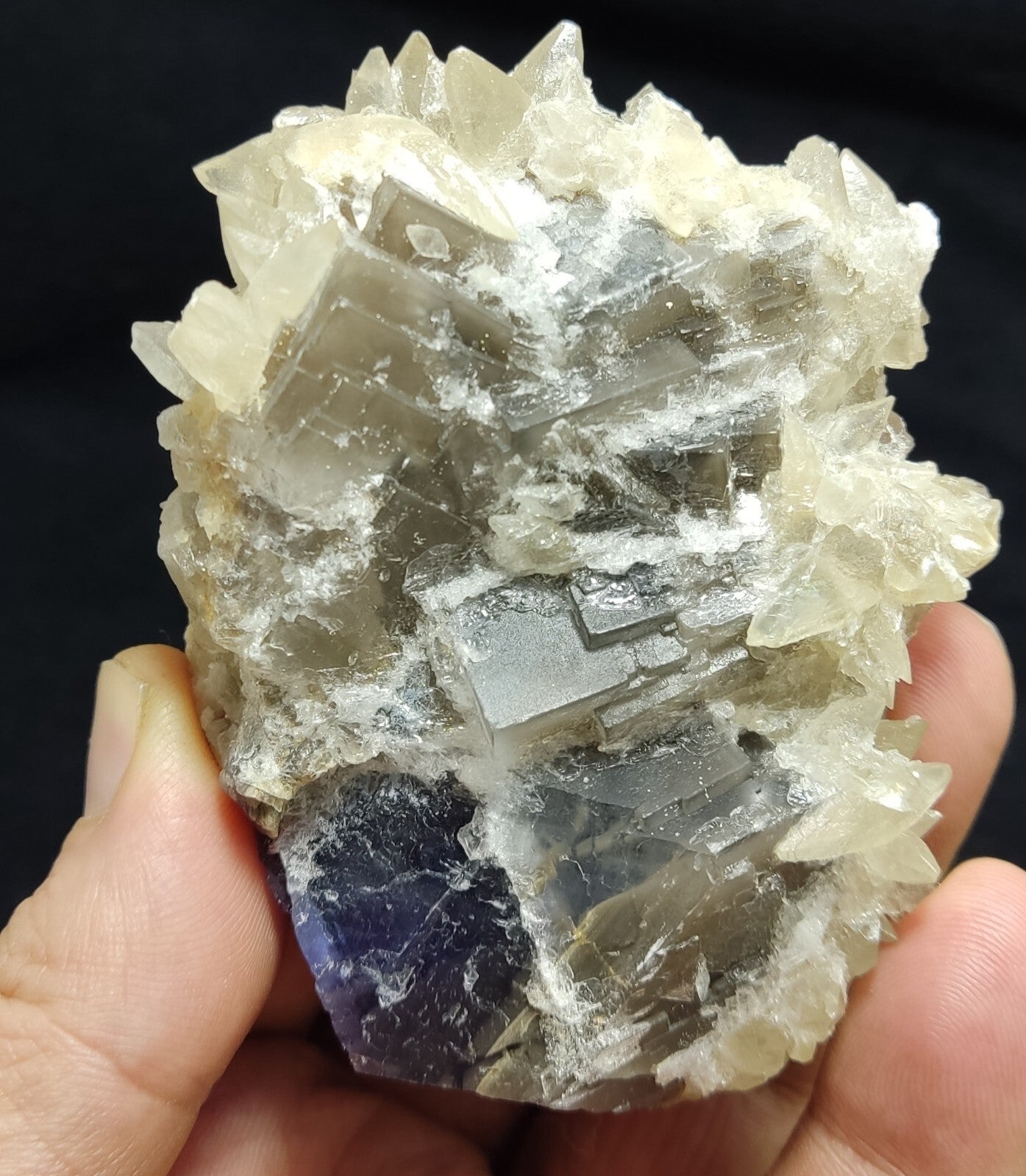 An Aesthetic Naturally terminated specimen of dogtooth calcite with fluorite 199 grams