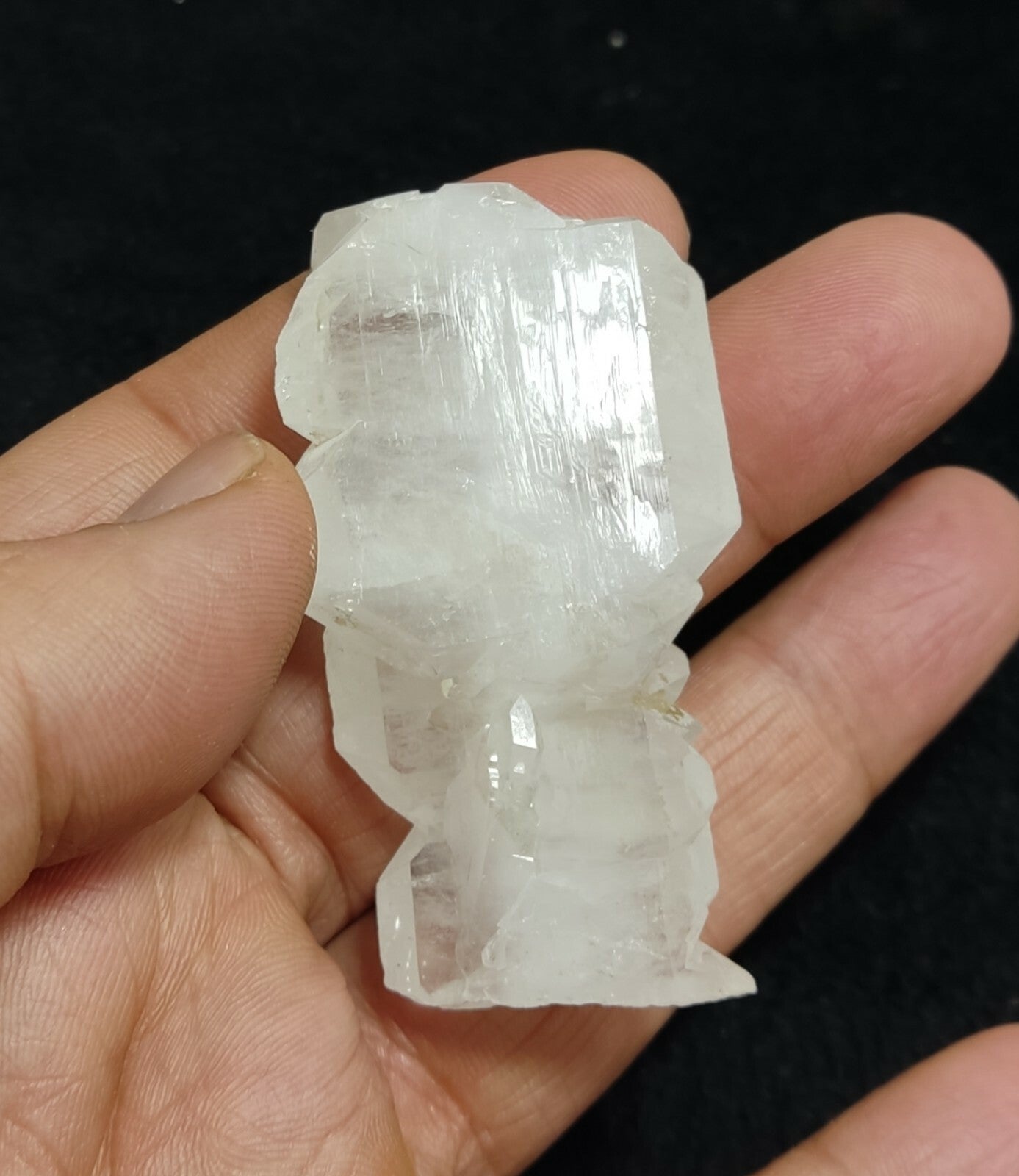 An amazing specimen of terminated faden Quartz crystal 42 grams