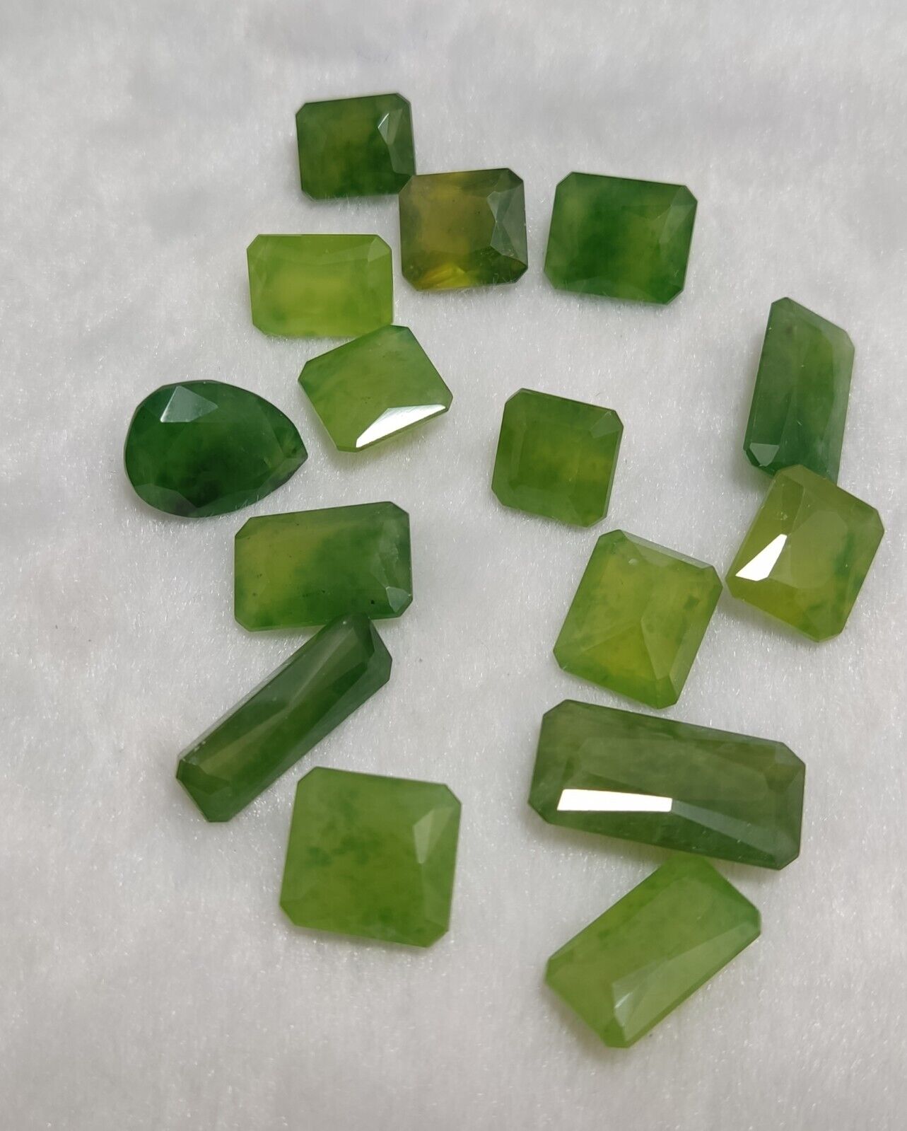 105 Carats faceted hydrogrossular vesuvianite gems