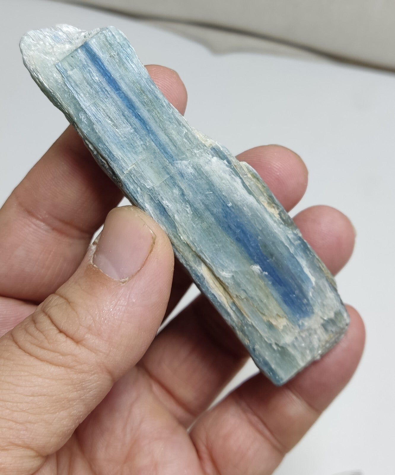 An Aesthetic specimen of blue kyanite crystal 69 grams