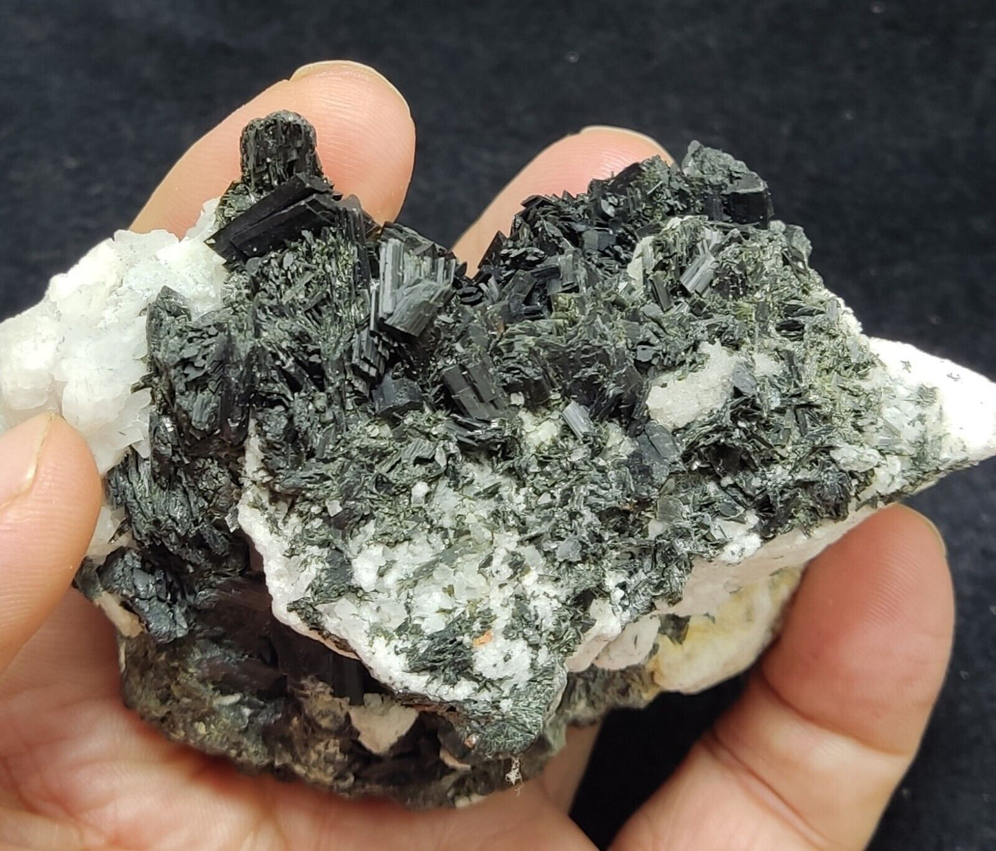 An aesthetic combo specimen of aegirine on albite 324 grams