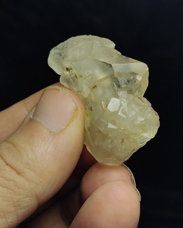 Natural terminated gwindel Quartz crystal 22 grams