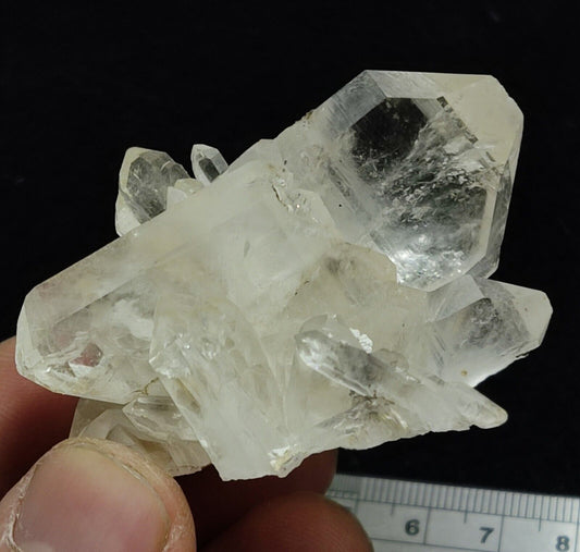An Aesthetic specimen of terminated Quartz crystal cluster 61 grams