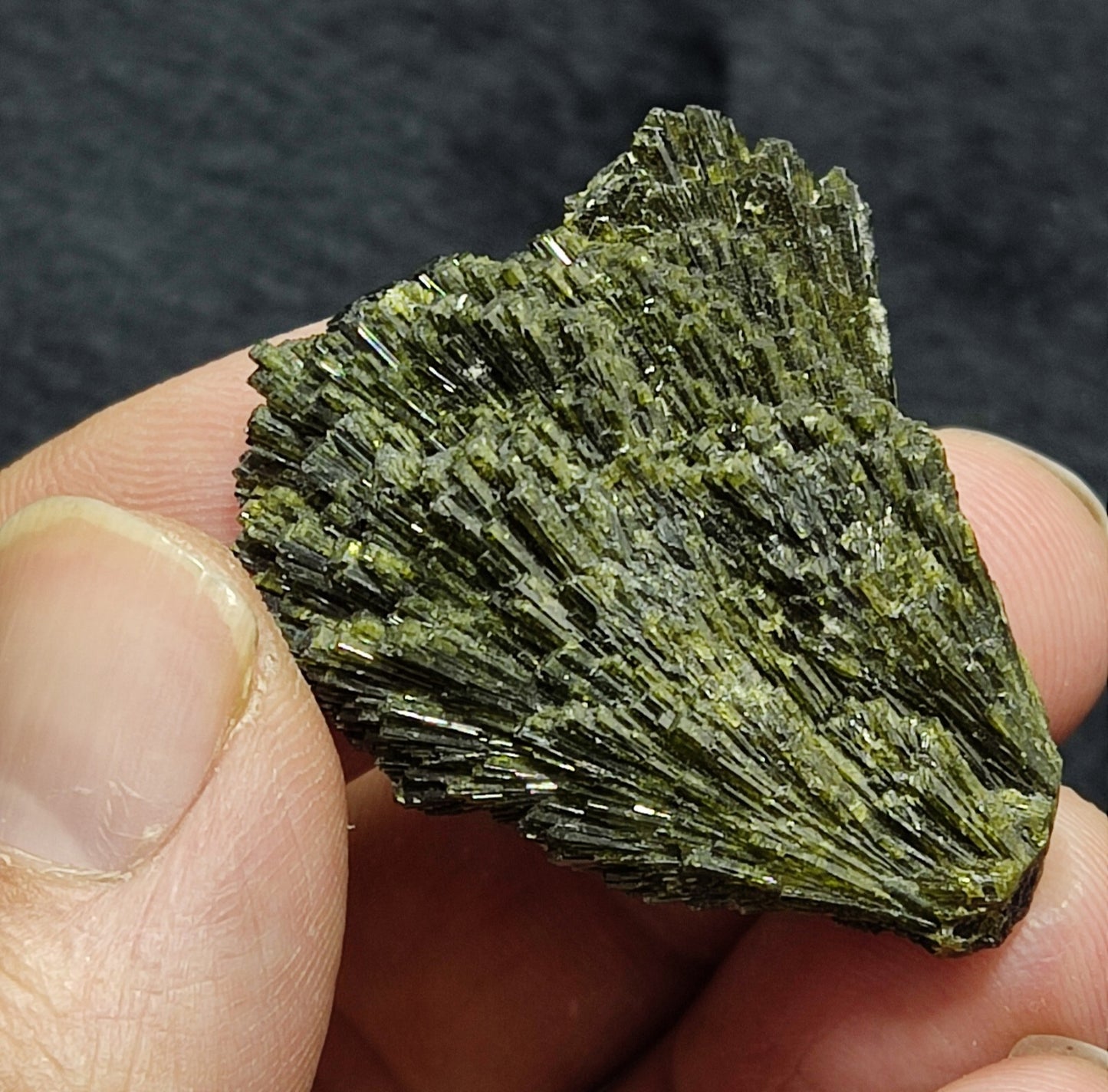 Single natural Epidote Crystal spray formations 22 grams