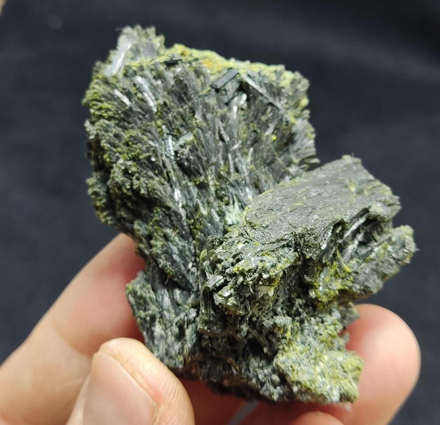 An aesthetic specimen of epidote crystal specimen 82 grams