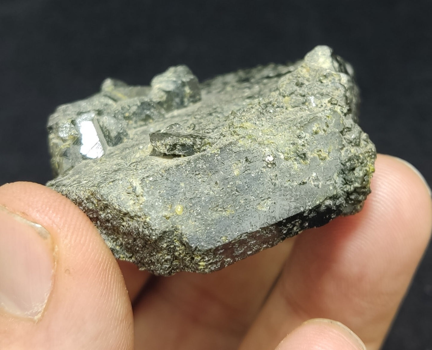 An Aesthetic Natural terminated epidote crystal specimen 102 grams