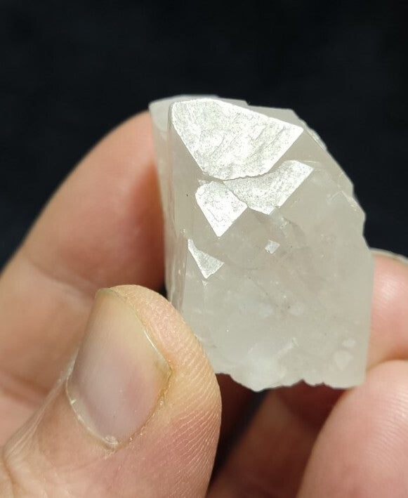 Natural terminated gwindel Quartz crystal 28 grams